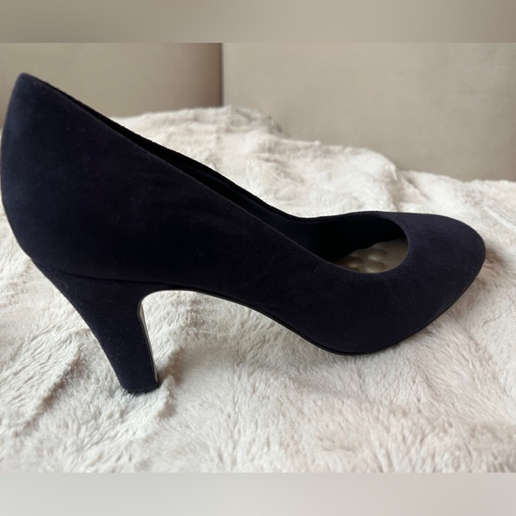 Walking Cradles Navy Suede Pump - Picture 7 of 10